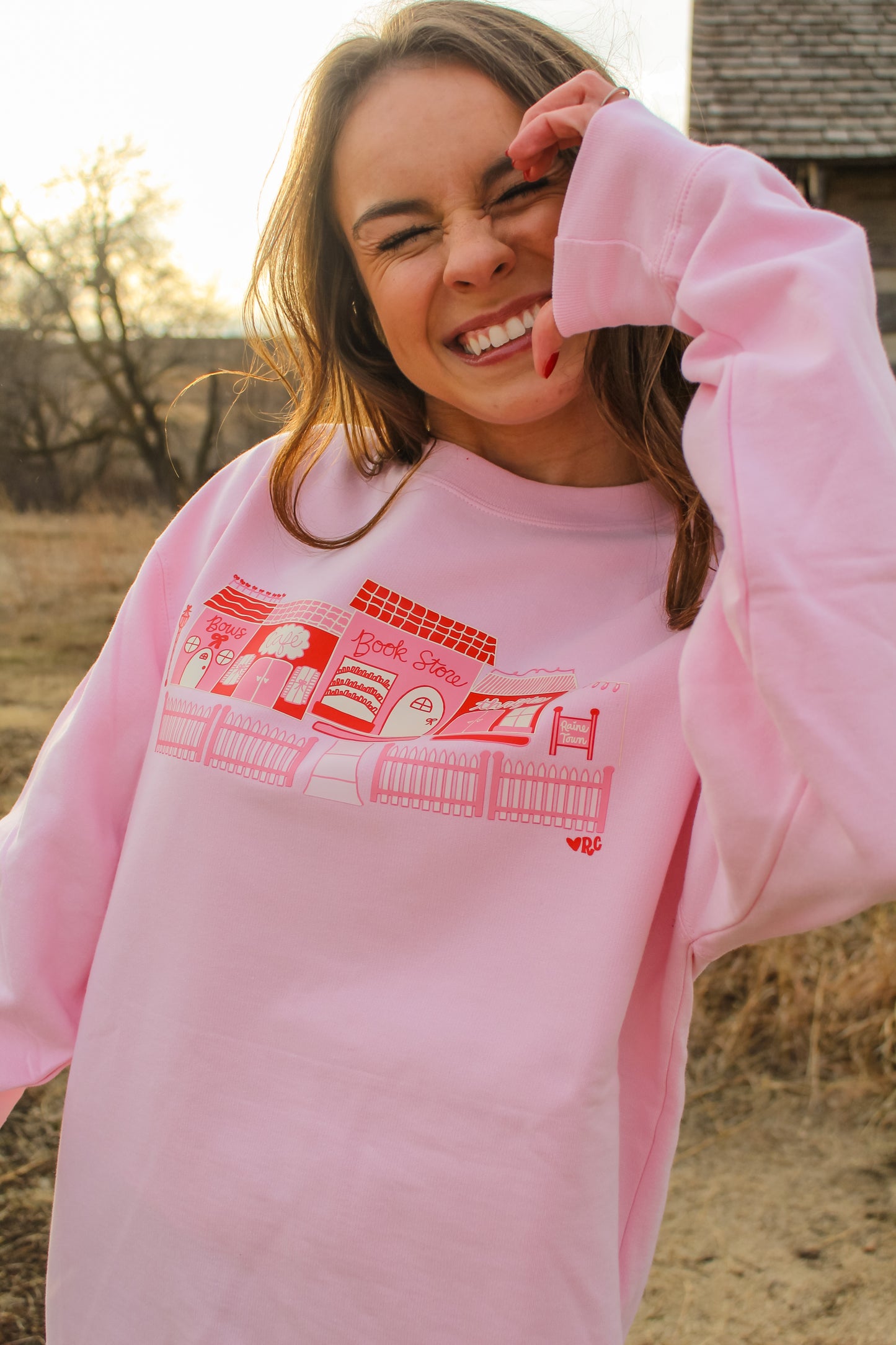 Cozy Village Crewneck Pink