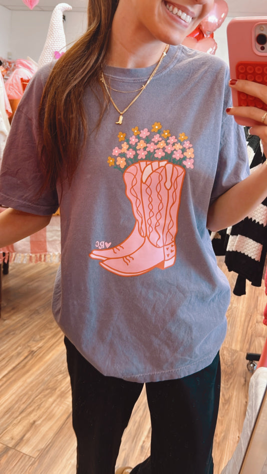 Walkin' Boots Tee