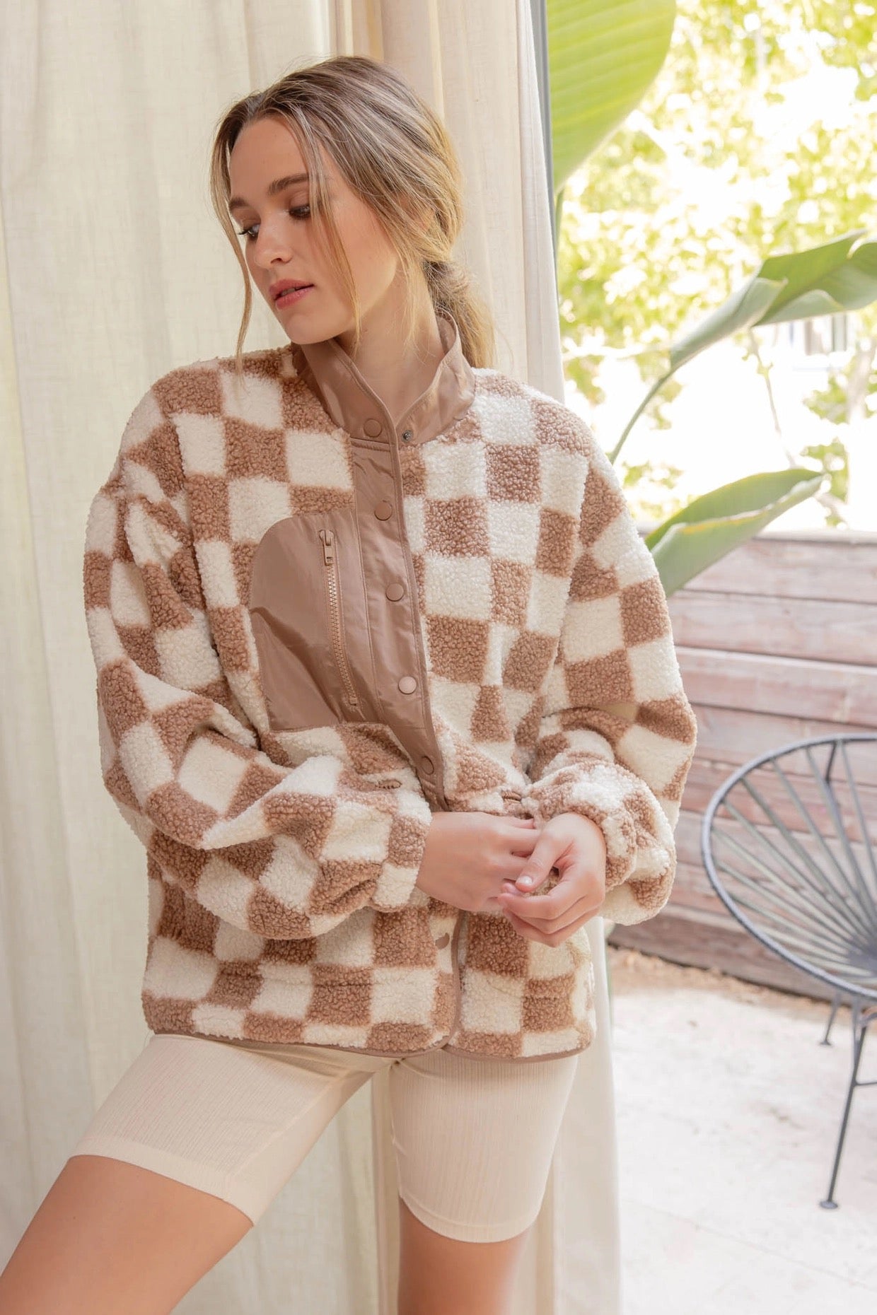 Aurora Checkered Sherpa Beige